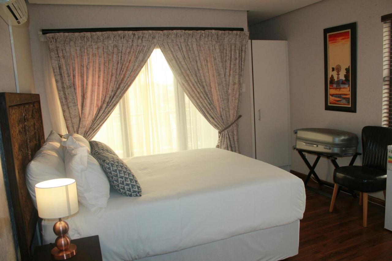 Hwh Guesthouse Middelburg Мідделбурґ Екстер'єр фото